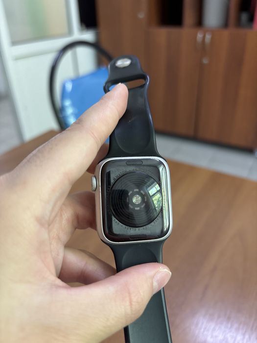 Apple watch se 44 мм