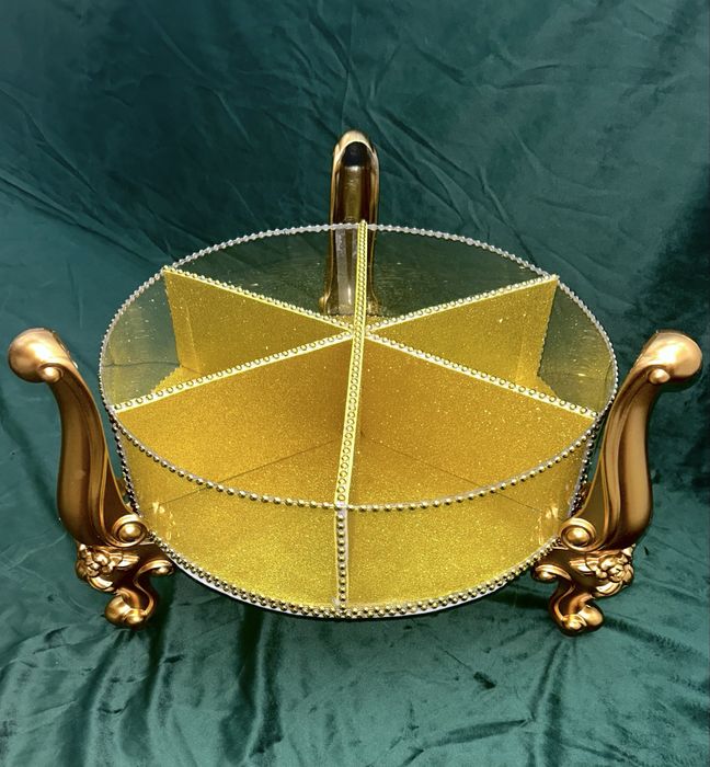 Тойбастар. Корзинка. Сәнді себет