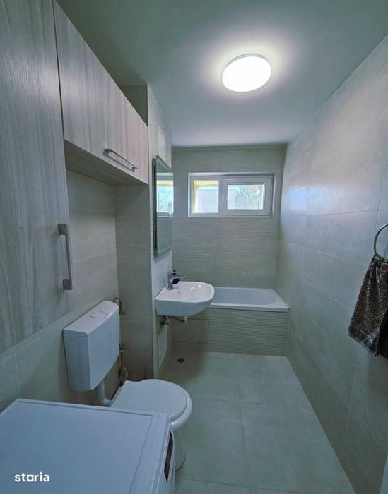 Apartament 4 camere, 77 mp,decomandat, etaj intermediar, parcare, Casa