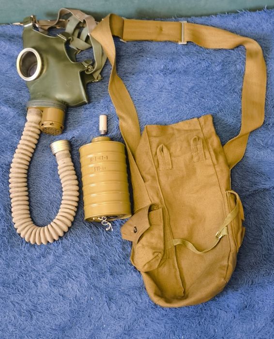 Продам противогаз гп 4у 1967 года ранний