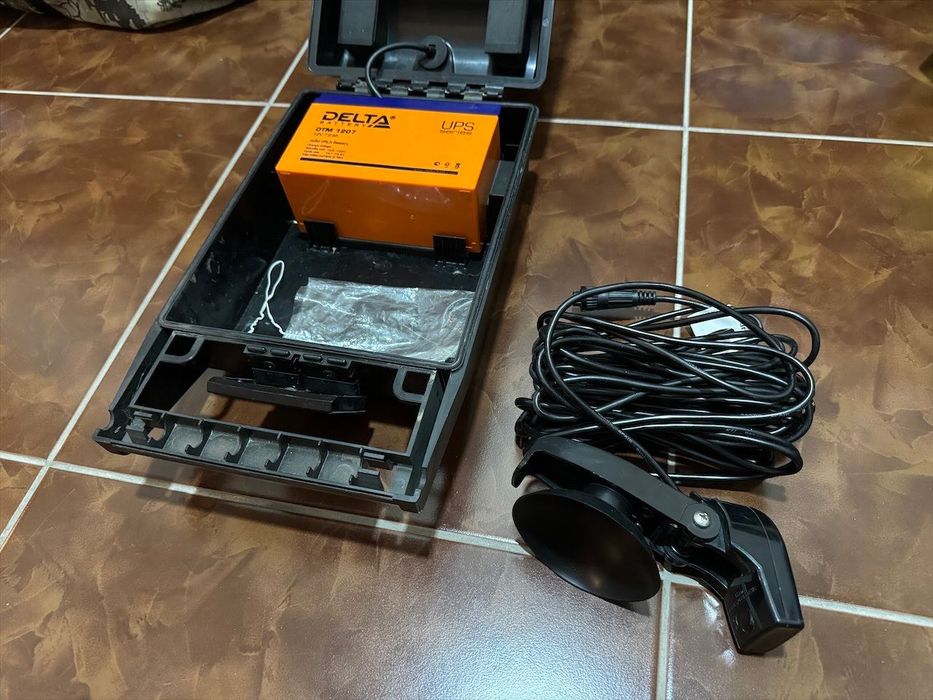 Эхолот Garmin Fishfinder 140