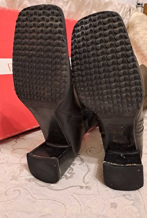 Черни дамски ботуши естествена кожа 38 номер