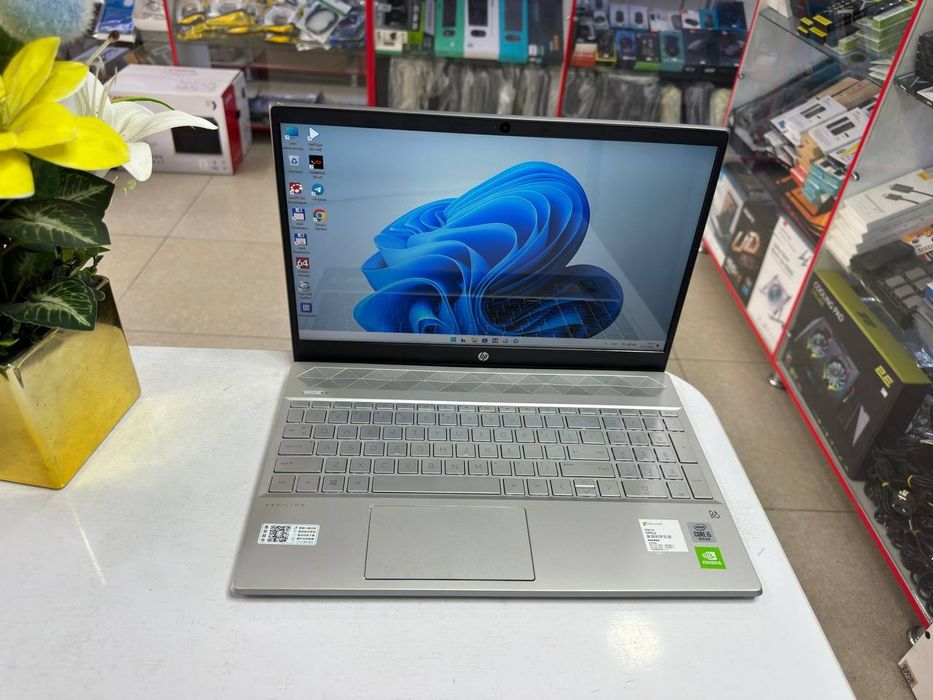 HP Pavilion core i5-1035G1 DDR4 8/512 SSD MX250-2GB