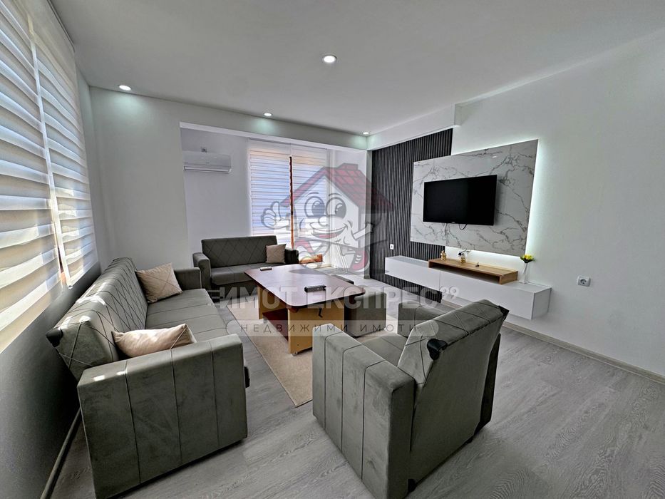 Обзаведен тристаен апартамент, нов, панорамна гледка, кв.Баба Тонка