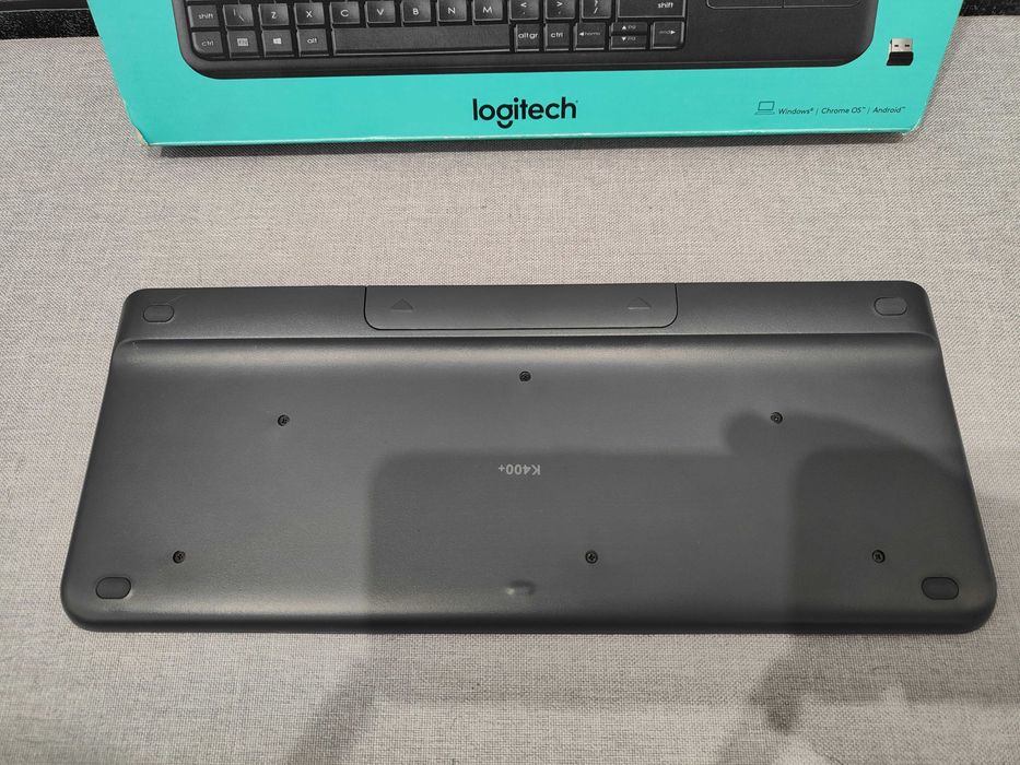 Tastatura Logitech K400 Plus