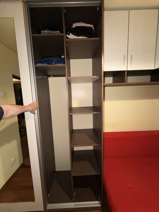 Set de mobilă dormitor/living - dulap, corp suspendat și canapea