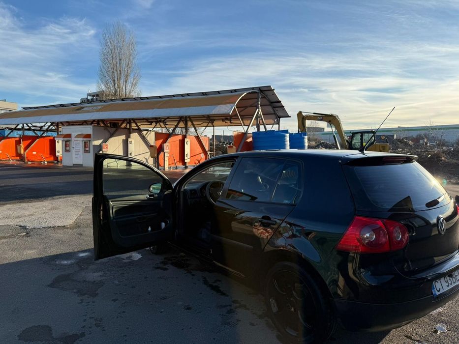 Vând golf 5 an 2009