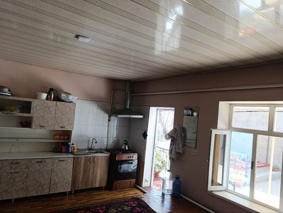 Срочно уй сотилади