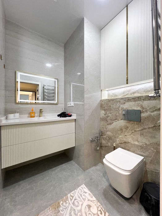 Светлая дизайнерская студия на 16 этаже в ЖК Modera Towers суточно