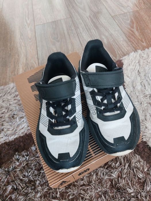 Детски маратонки adidas star wars