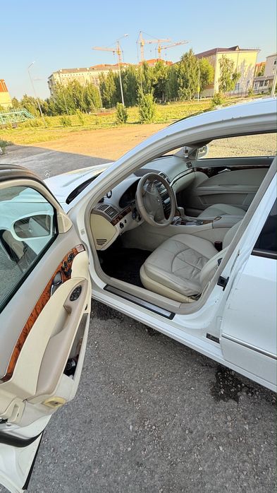 Mercedes W211 E260