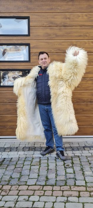 Cojoc, suman, bundă, bitușă, cu mănecă tradiții !