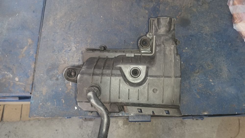 Carcasa filtru aer VW Golf 7 Audi A3 Skoda Octavia Seat Leon 5Q0129607