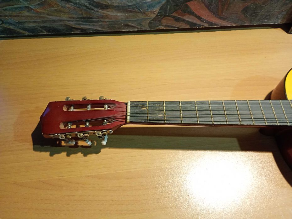 Немска акустична китара