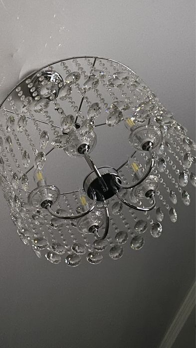 Люстра для гостиной