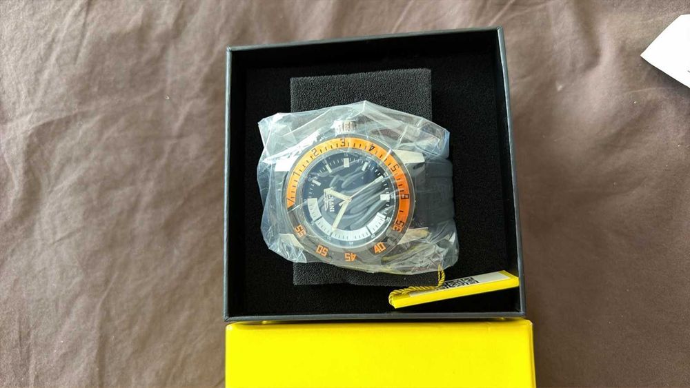 Invicta Pro Чисто нов