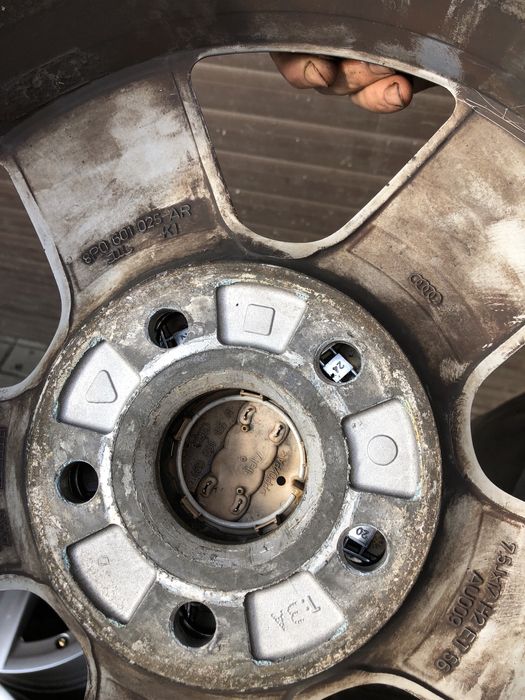 Диски на Ауди оригинальные