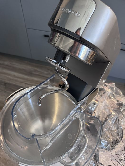 Планетарный миксер Kenwood