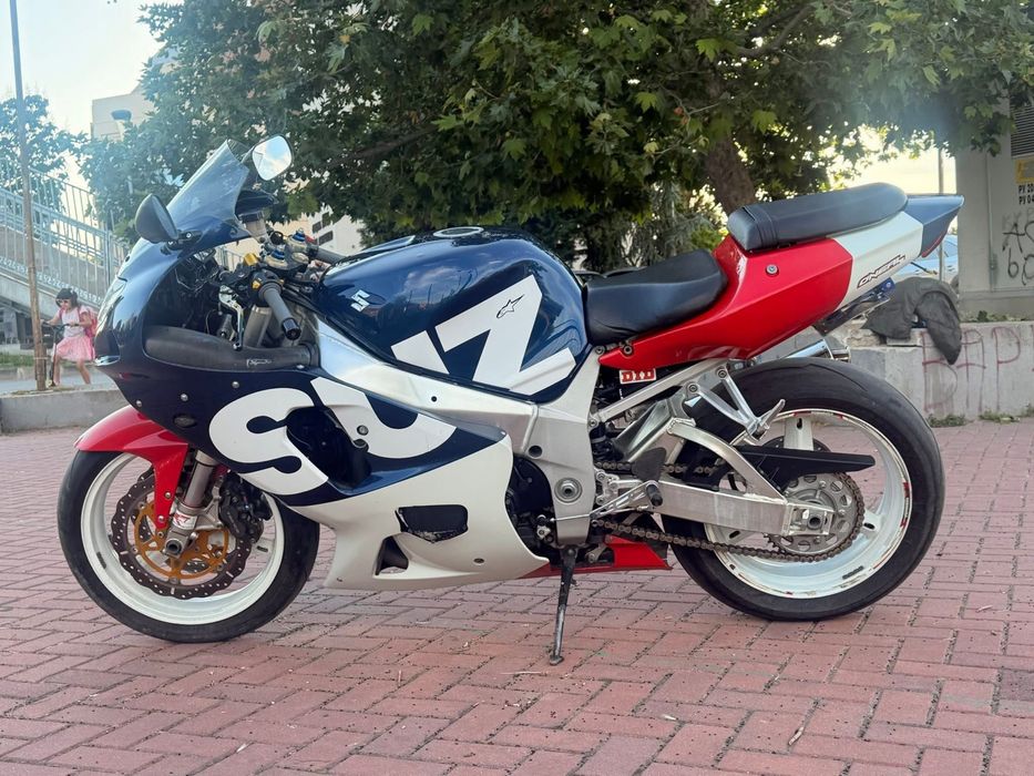 Suziki GSXR k2 750