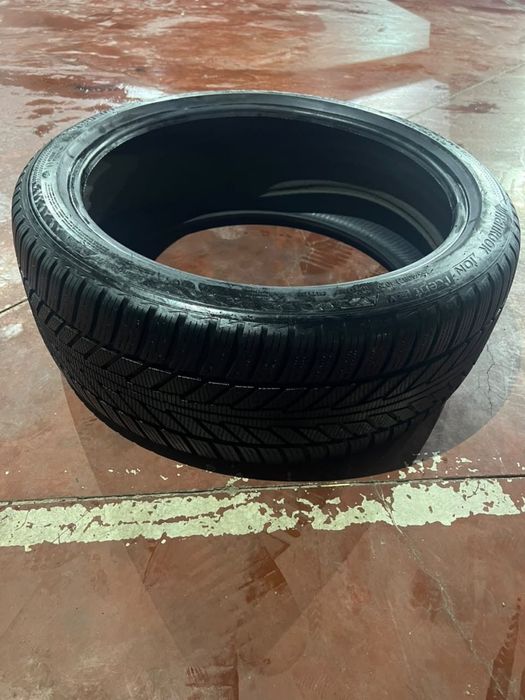Продам шины Hankook 255/40R21.