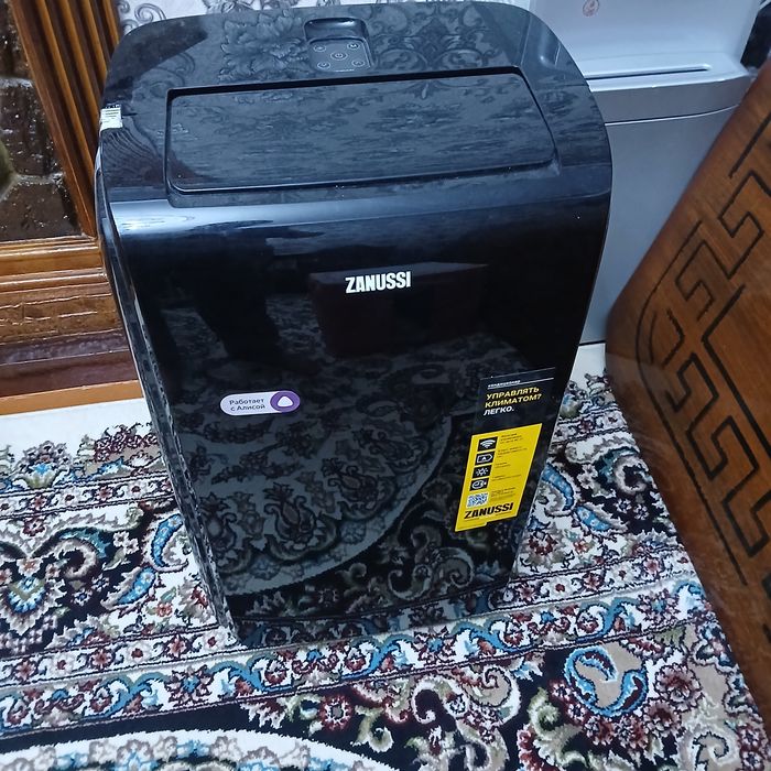 Mobilniy kondisioner sotiladi Zanussi 12