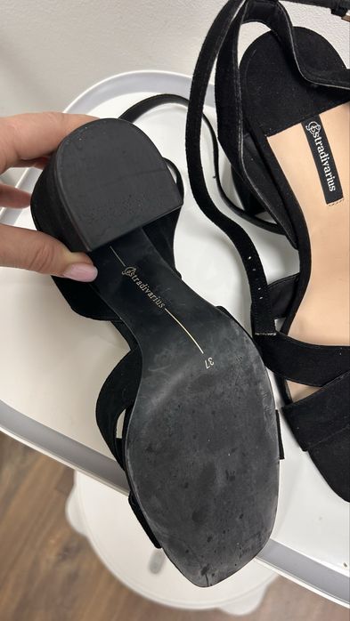 Сандали Stradivarius 37 - нови