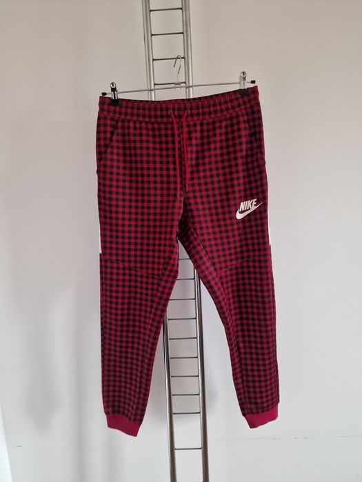 Страхотно мъжко долнище NIKE Ginggam Check , размер М