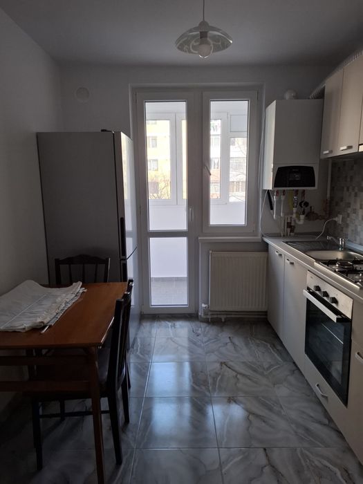 Apartament cu 2 camere de închiriat - Precista