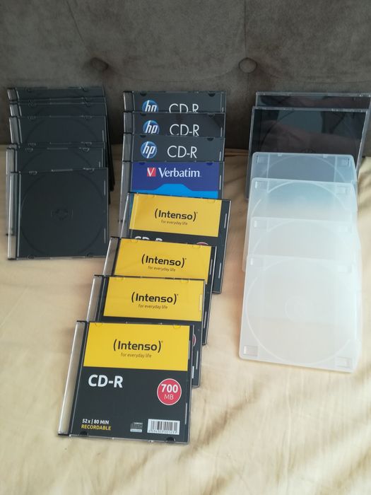 Нови кутийки за дискове 21 броя