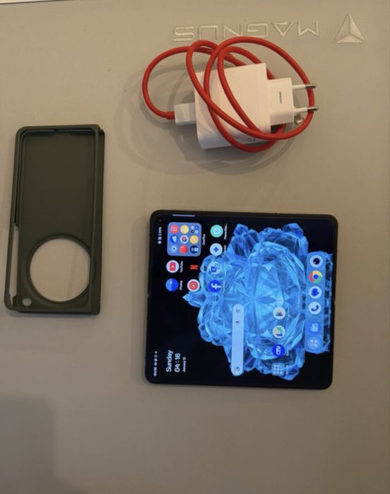 Vand telefon Oneplus open 16 GB Ram 512 GB storage