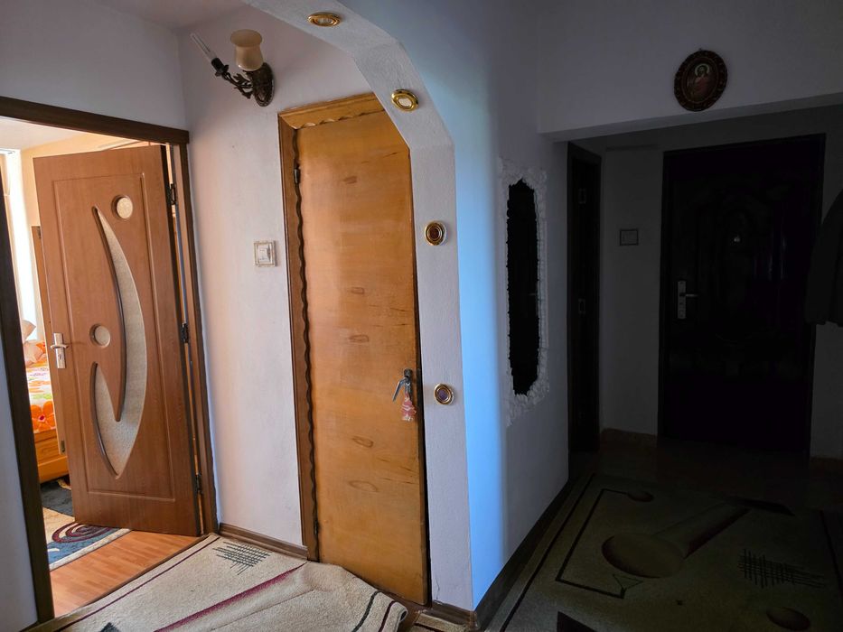 Apartment Motru central 3 camere