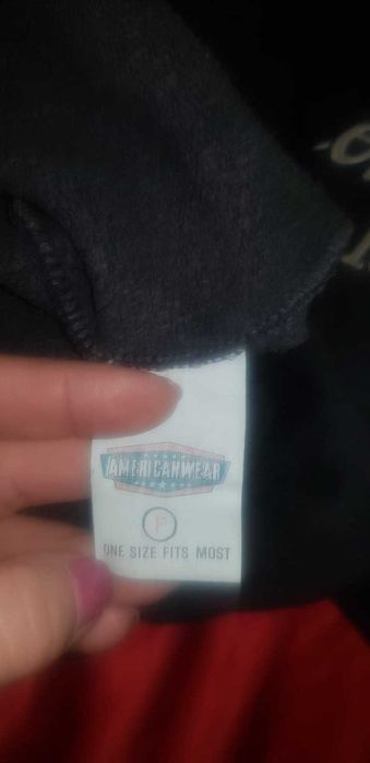 rochie neagra conica