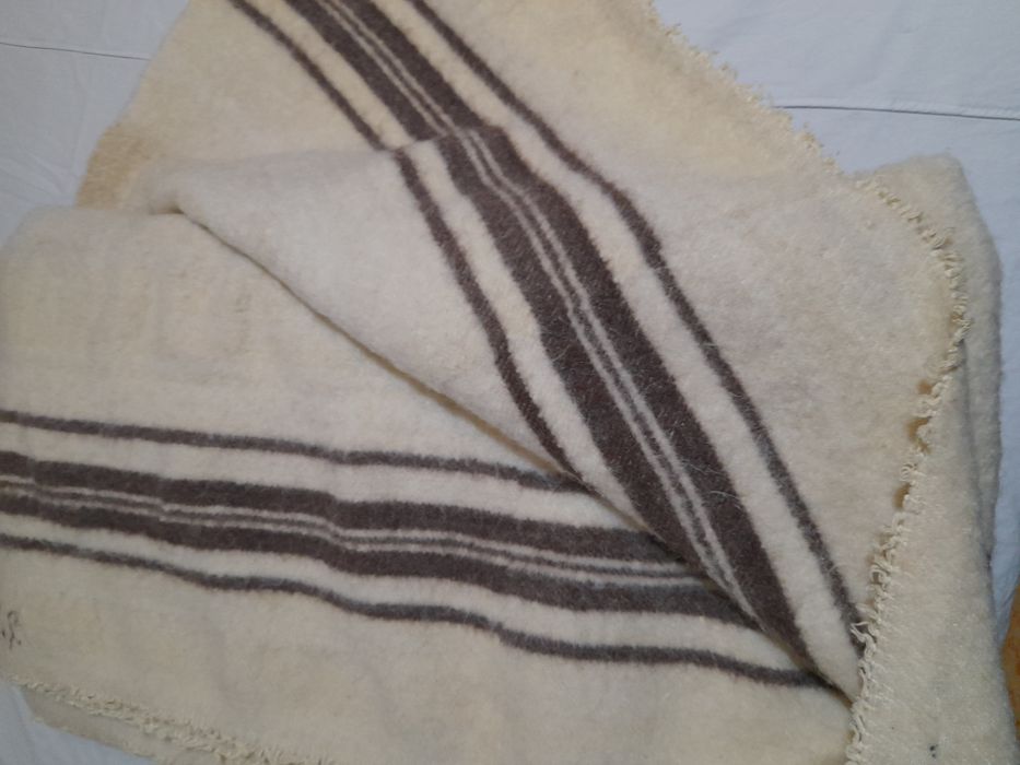 Нови вълнени губери за ъглови легла  дебело вълнено одеяло
