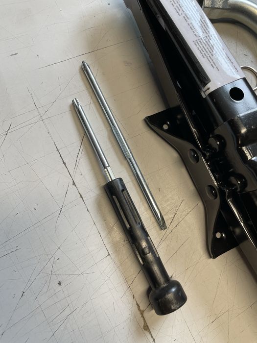 Cric original vw passat arteon touran skoda superb