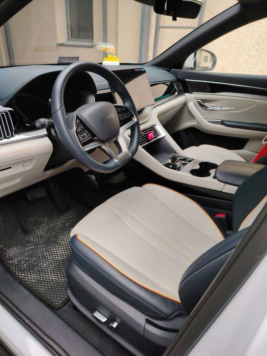 Продаю Свою почти новая BYD Champion Hybrid Dmi