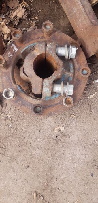 Ступицы   и диски колес  рабочие и новые разные