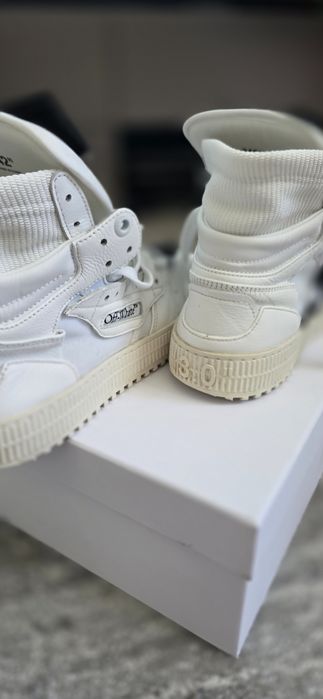 OFF WHITE-Court 3.0