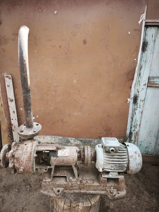 Продам водяной насос