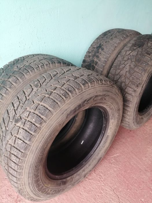Продам резину. Всесезонная