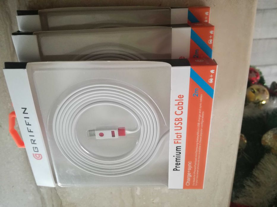 Продавам 4 броя оригинални кабели Grifin 2 метра дължина за смартфони