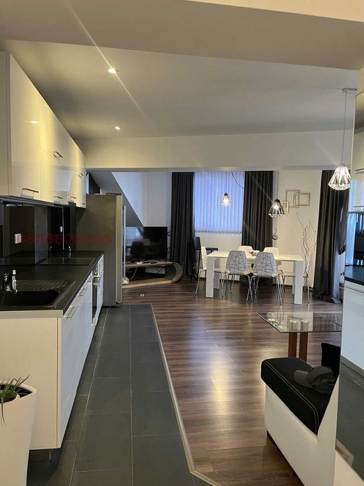 Дава се под наем Двустаен апартамент в Варна, м-т Траката - 70 кв.м за 663 € - Снимка #2