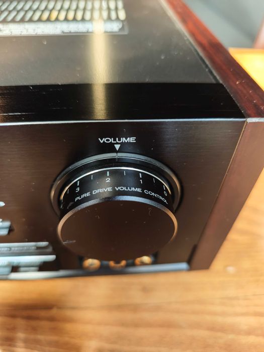 Hitachi HA -007 с легендарните MOS FET транзистори