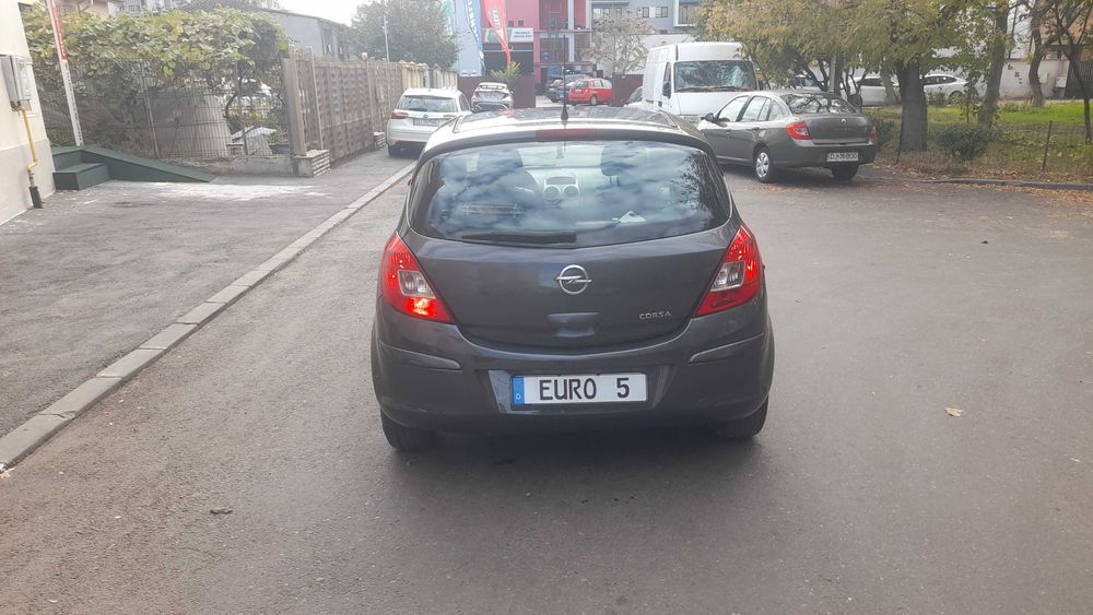 Opel Corsa/  Automată  /2199€ fix