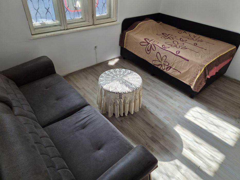 Квартира под наем 1-стаен с двор