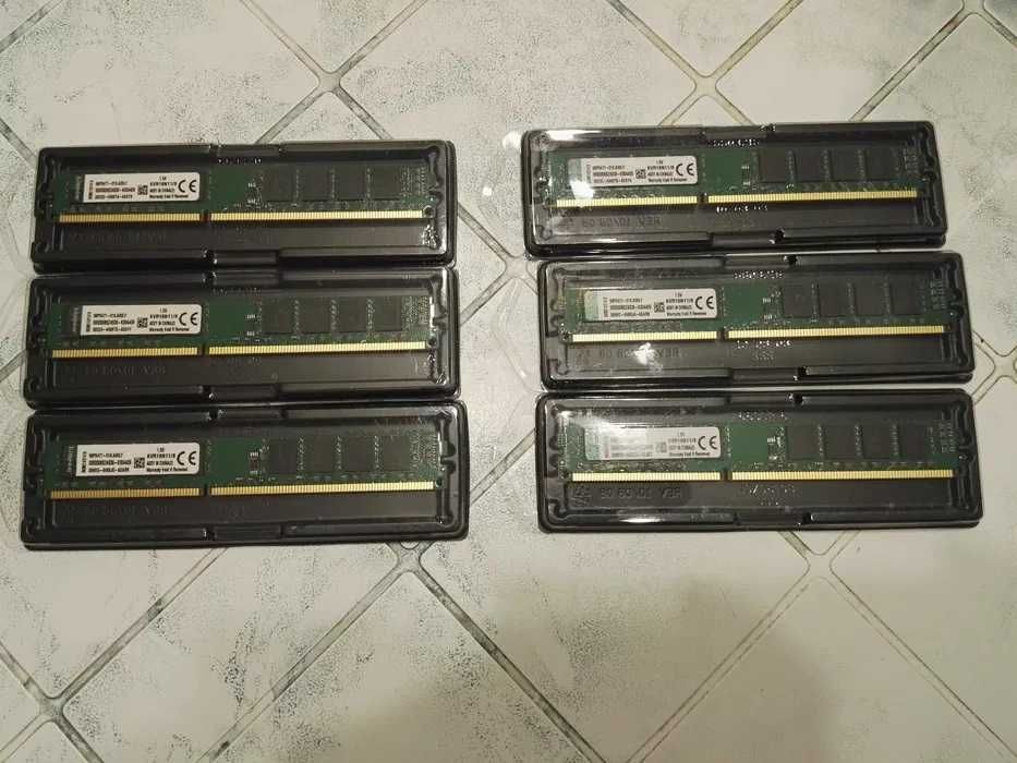 Рам памет KINGSTON 8GB DDR3, 1600MHz, RAM, KVR16N118,memory двустранна