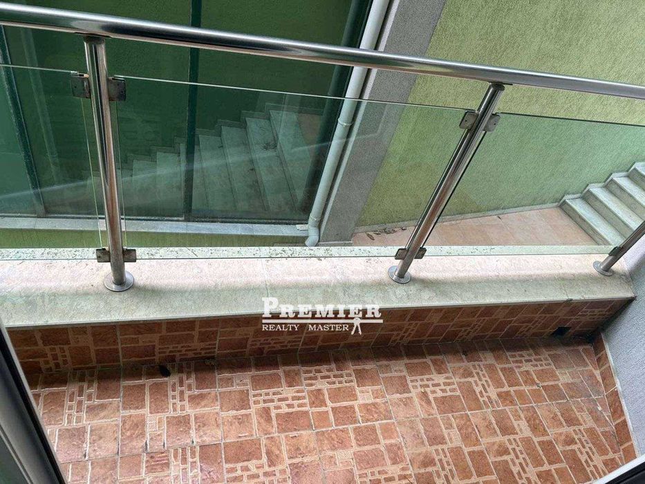 Отлично студио на първа линия в Несебър