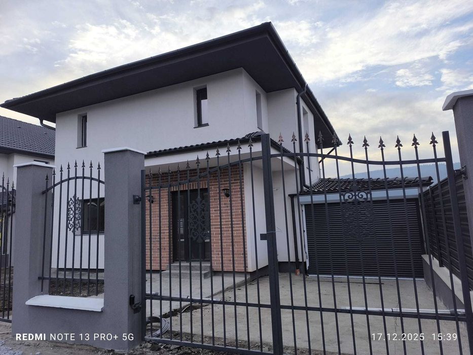 OFERTA-Casa Finisata Eficienta Energetic SMART Cluj-Teren 583mp