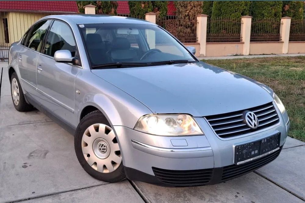 Vând passat b5.5 1.9 tdi highline recent adus în țară