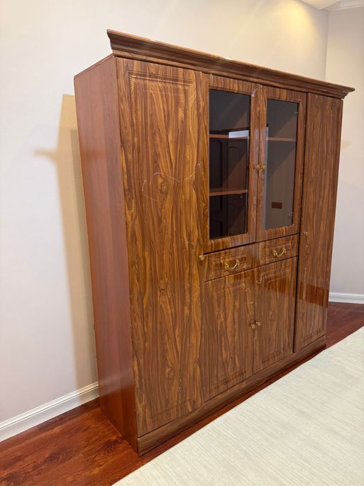 Шкаф доя дом. Шкаф