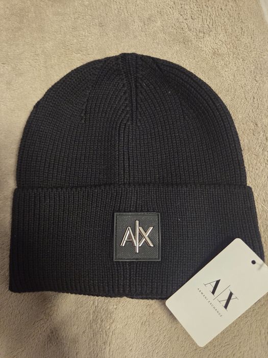 Caciula model top AX